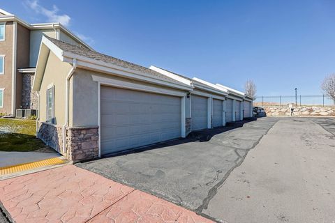 Tiny photo for 148 W SPRING HILL WAY N, Saratoga Springs, UT 84045 (MLS # 2125182)