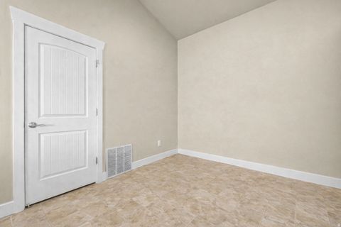 Tiny photo for 148 W SPRING HILL WAY N, Saratoga Springs, UT 84045 (MLS # 2125182)