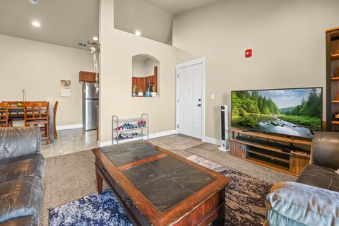 Tiny photo for 148 W SPRING HILL WAY N, Saratoga Springs, UT 84045 (MLS # 2125182)