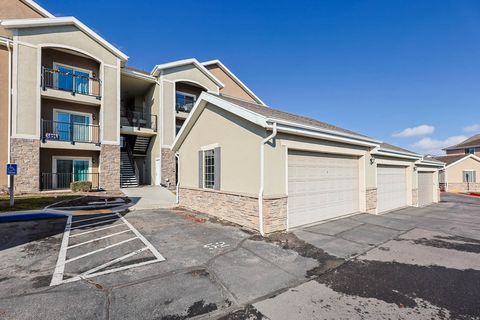 Tiny photo for 148 W SPRING HILL WAY N, Saratoga Springs, UT 84045 (MLS # 2125182)