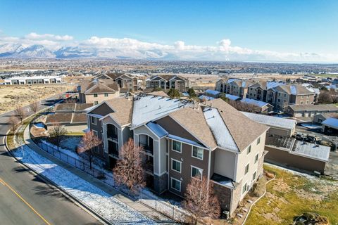 Tiny photo for 148 W SPRING HILL WAY N, Saratoga Springs, UT 84045 (MLS # 2125182)