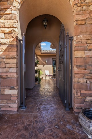 SILVERSTONE 3 AT GREEN SPRINGS - Residential