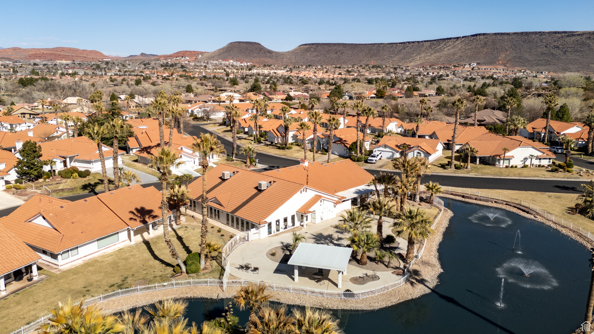 CRYSTAL LAKES - Residential