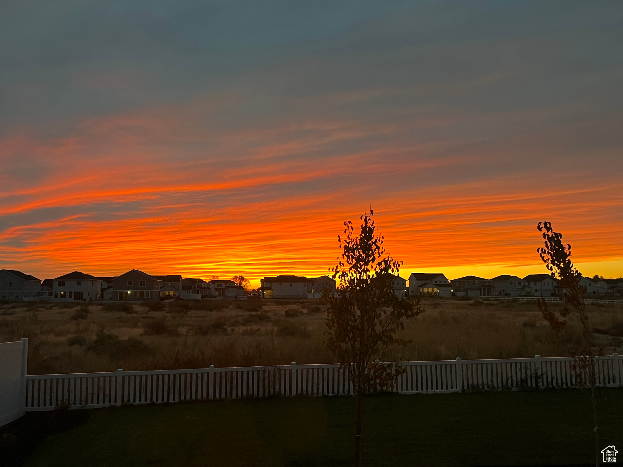 SHORELINE WEST - Residential