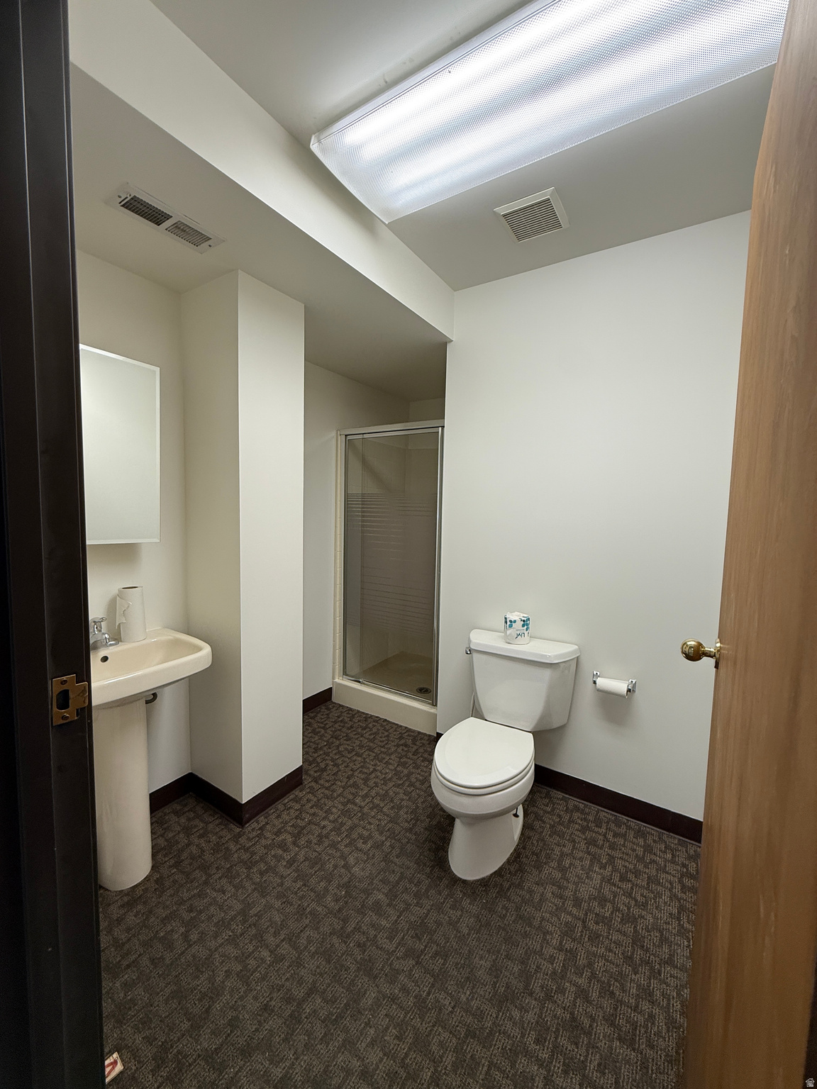 WEDELCO INDUSTRIAL - Commercial Lease