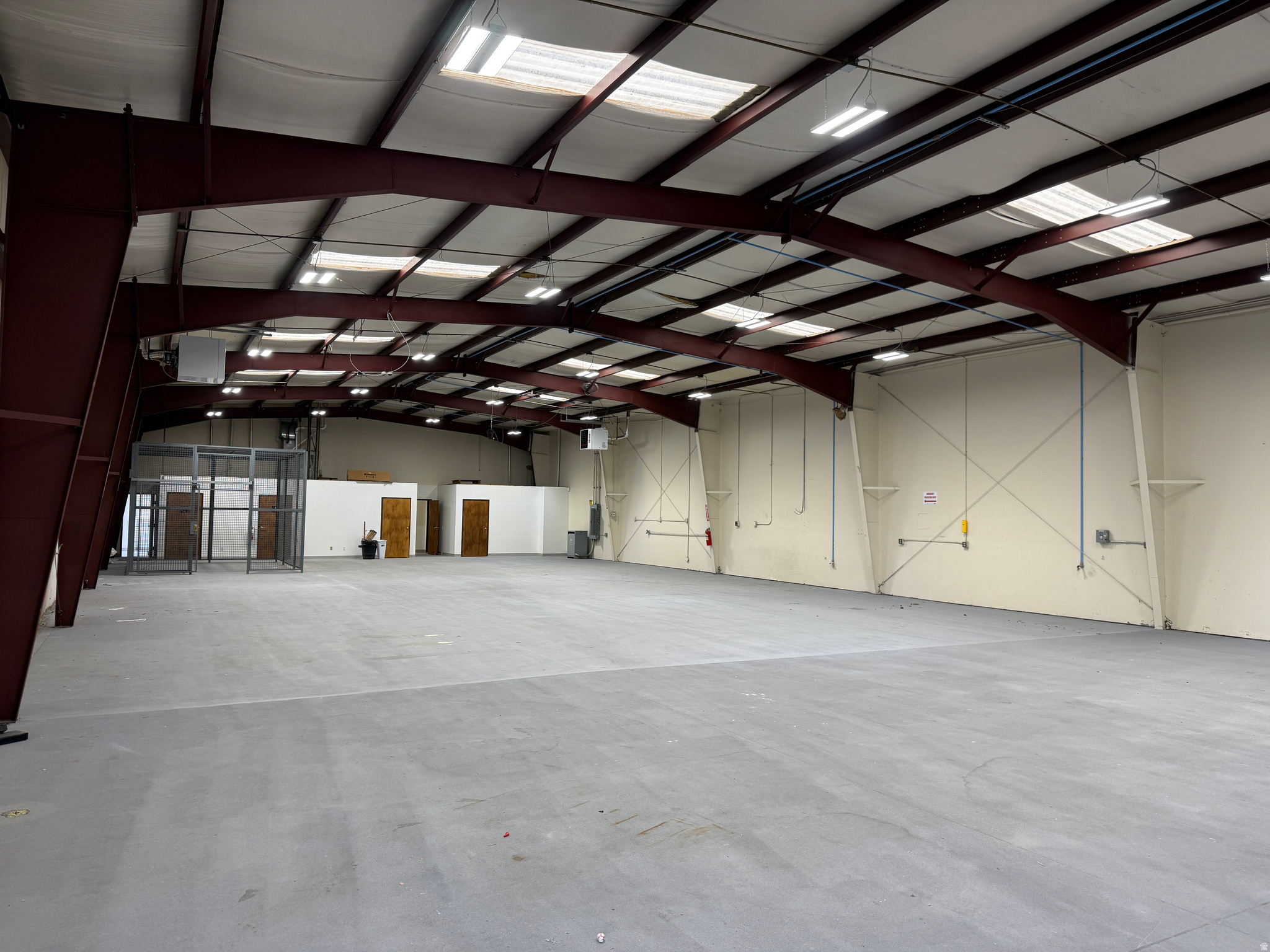 WEDELCO INDUSTRIAL - Commercial Lease