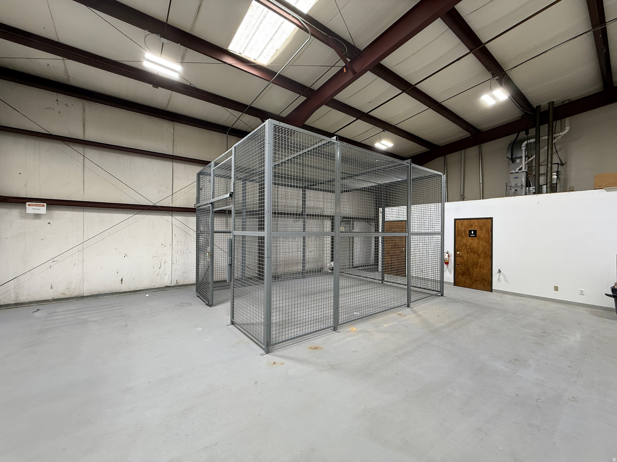 WEDELCO INDUSTRIAL - Commercial Lease