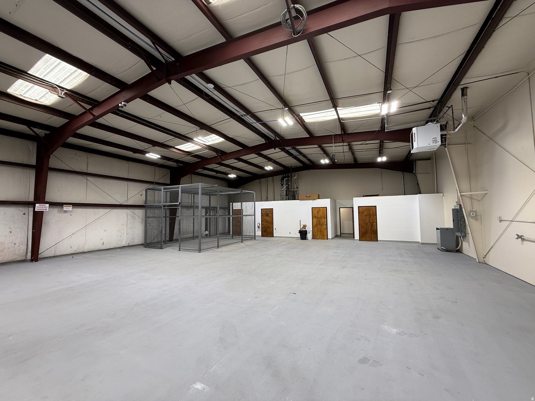 WEDELCO INDUSTRIAL - Commercial Lease