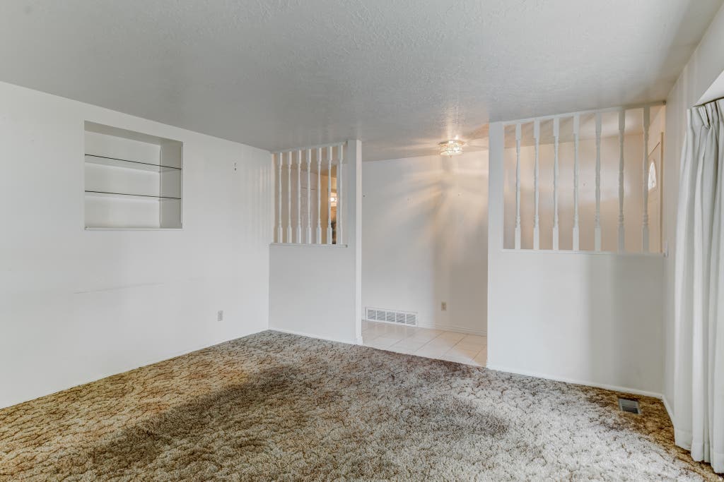 Photo of 1140 W 75 S, Clearfield, UT 84015 (MLS # 2178324)