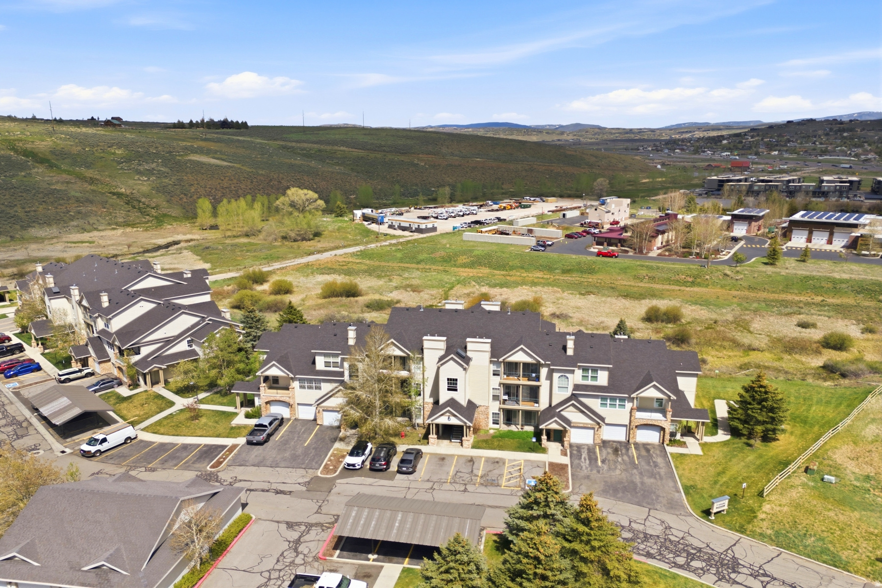 CANYON CREEK - Residential