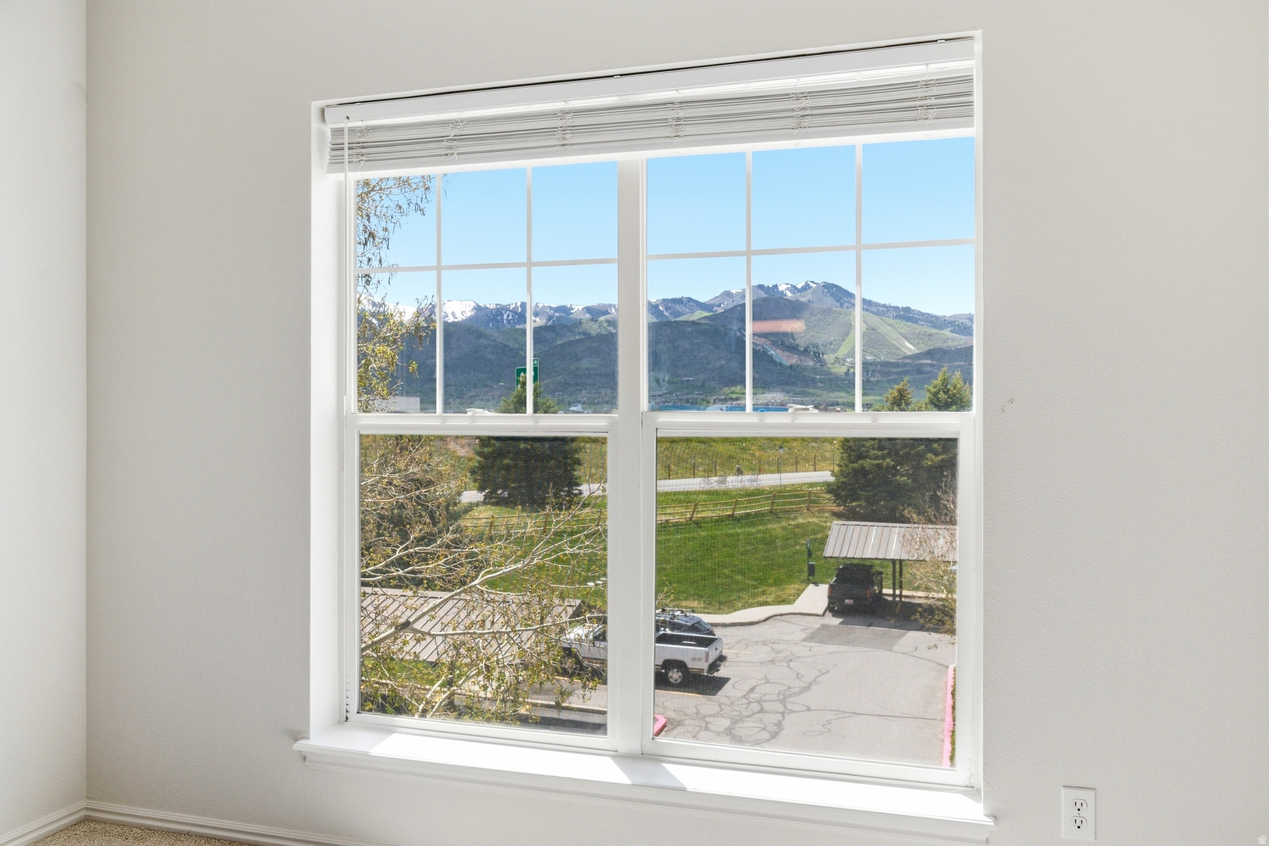 CANYON CREEK - Residential