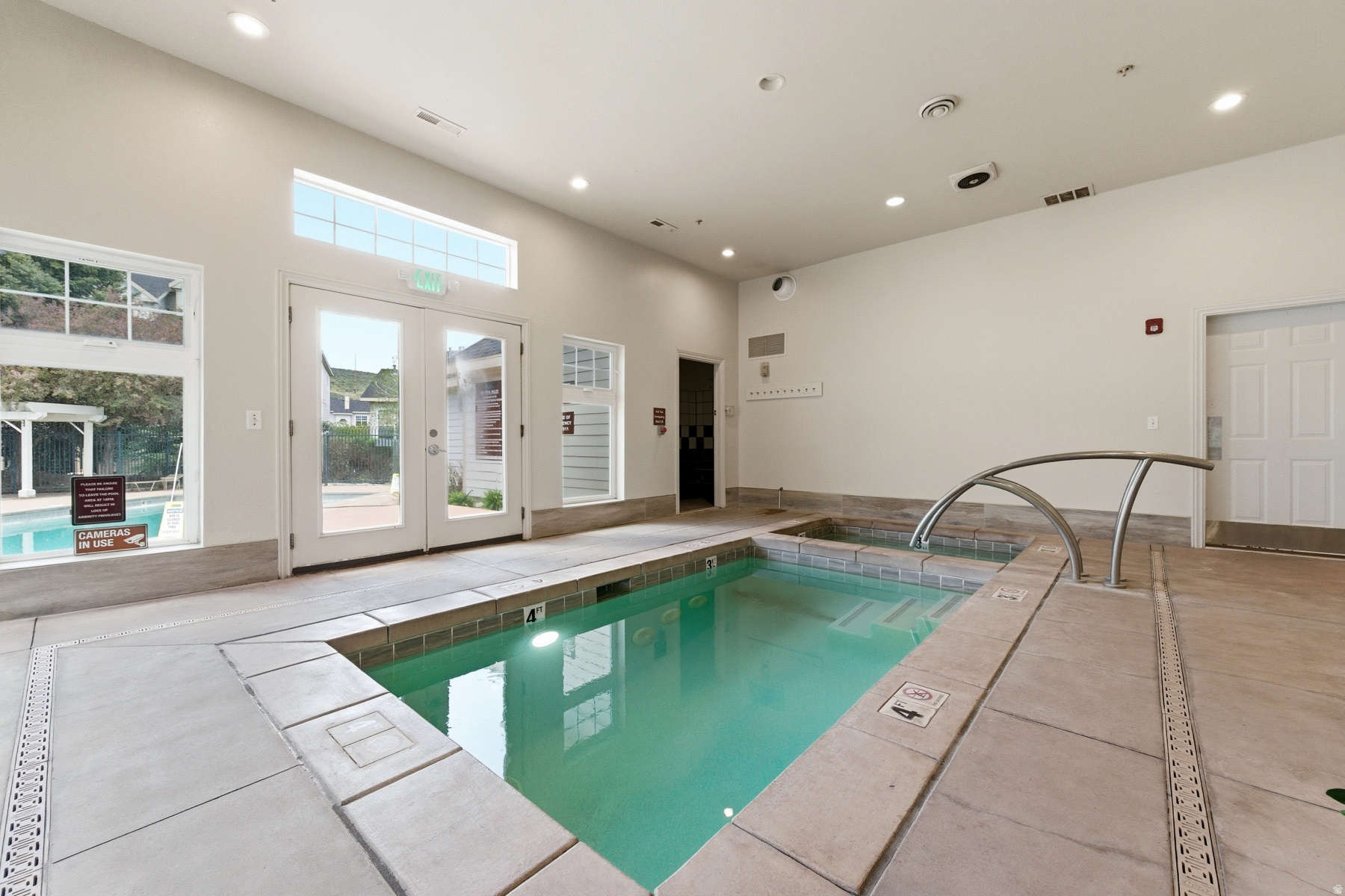 CANYON CREEK - Residential