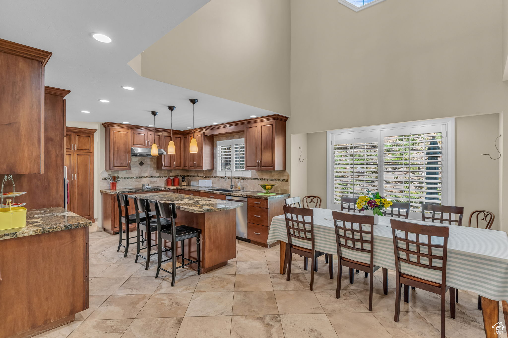 MEADOWS - Residential