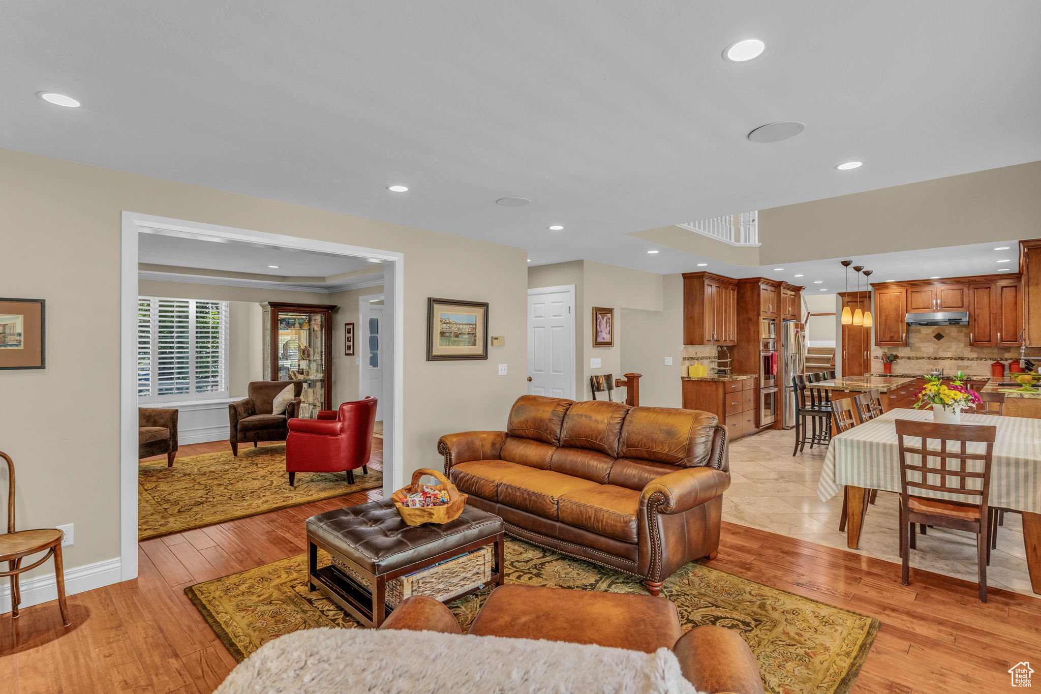 MEADOWS - Residential