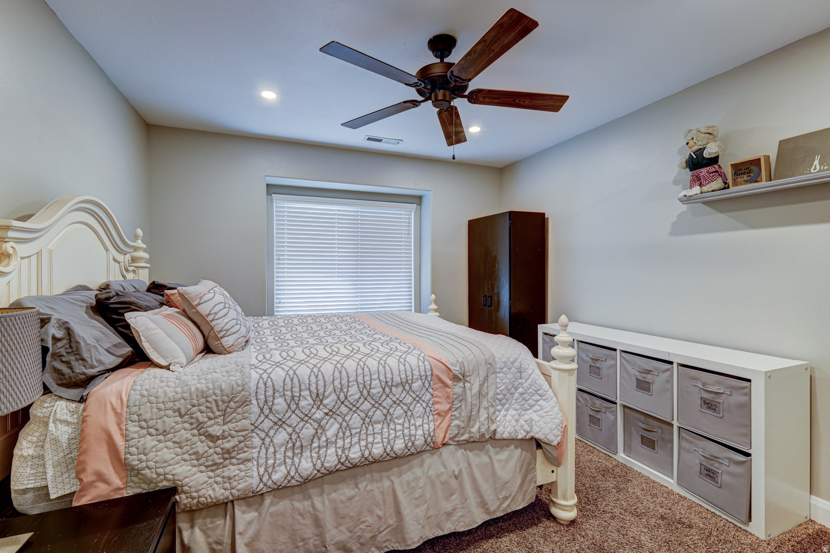 SOUTH POINTE 4 - Residential