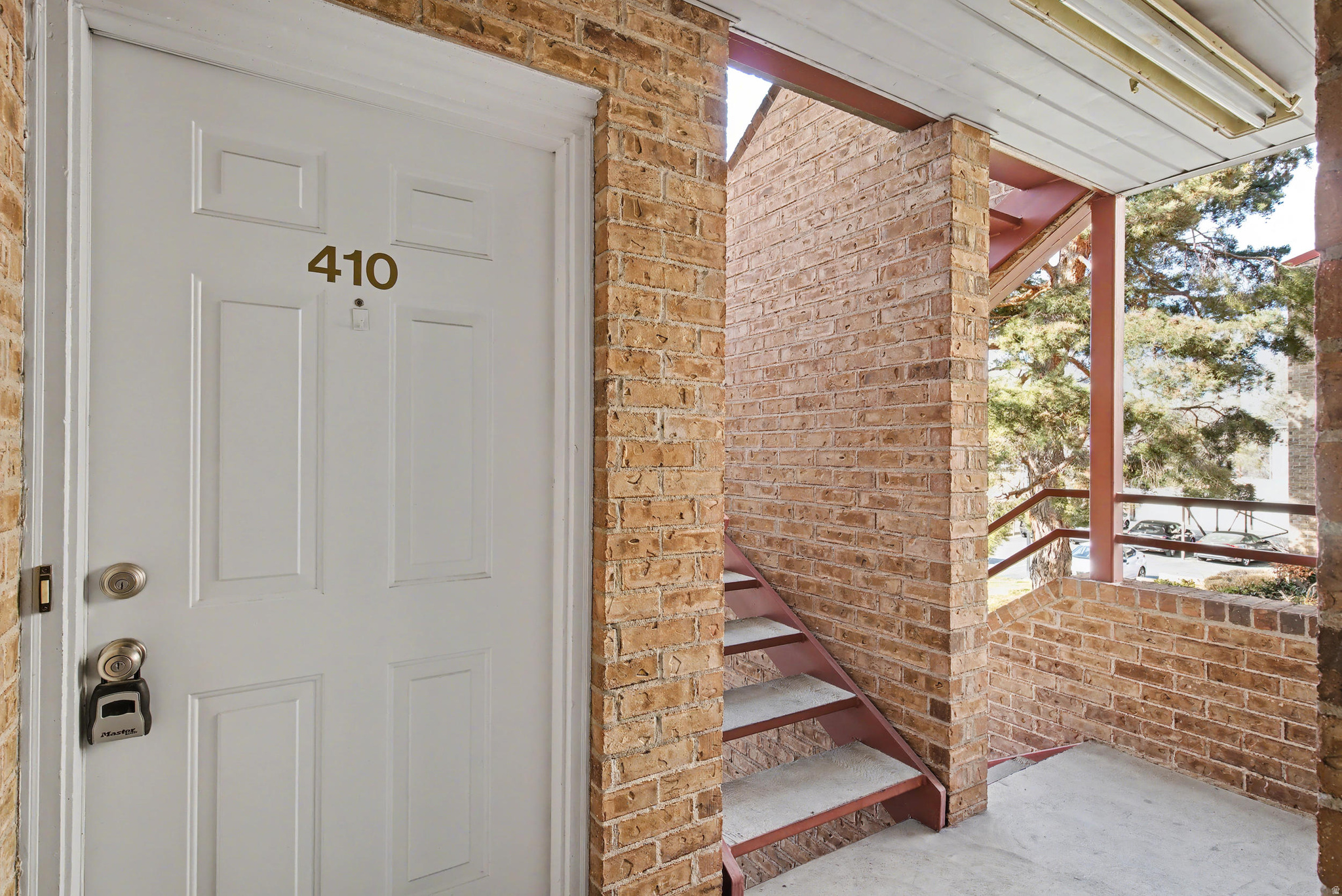 CHATEAU FORET CONDO - Residential