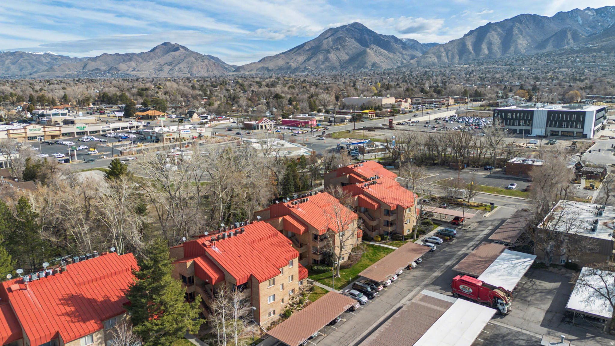 CHATEAU FORET CONDO - Residential