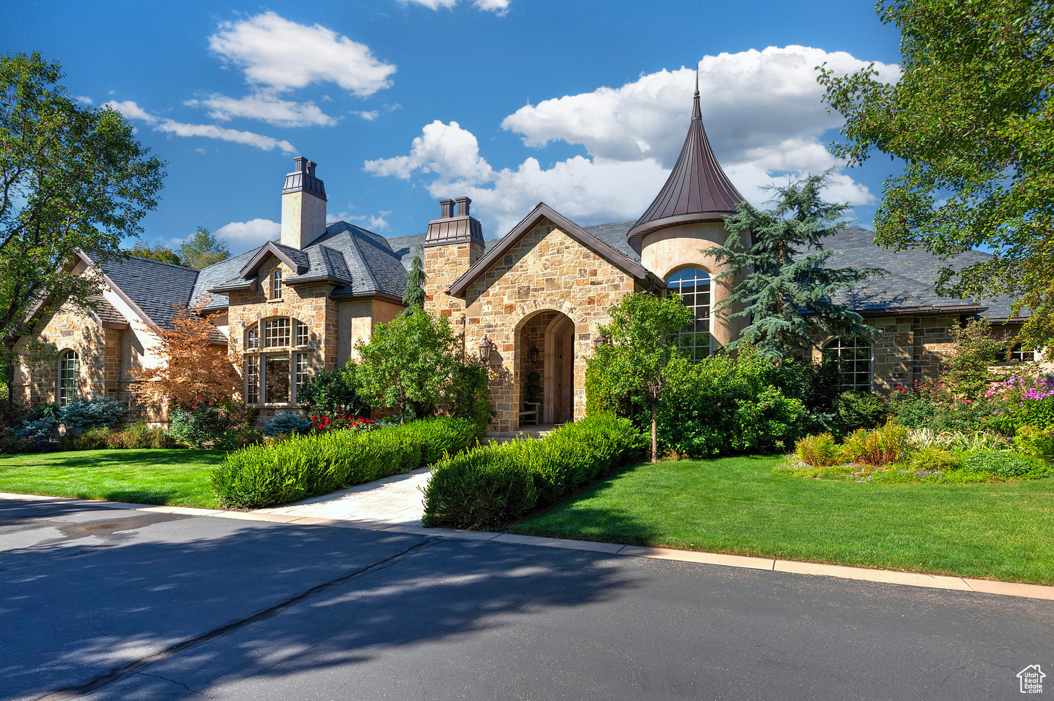 INVERNESS - Residential