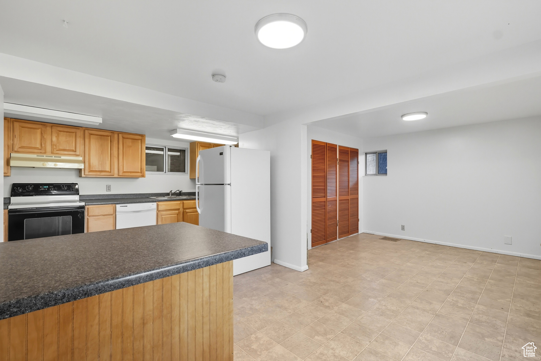OLD MILL SUBD - Residential