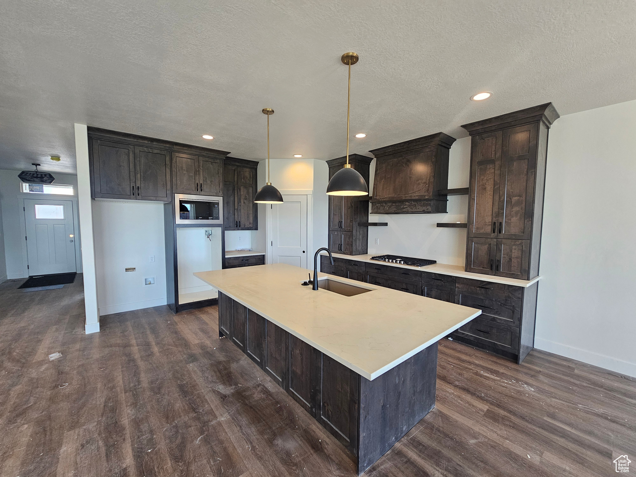 WEST RIDGE ESTATES - Residential