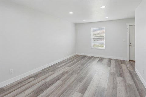 Tiny photo for 999 N 900 W, West Bountiful, UT 84087 (MLS # 2169171)