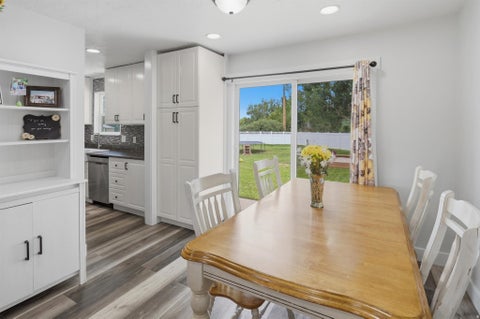Tiny photo for 999 N 900 W, West Bountiful, UT 84087 (MLS # 2169171)
