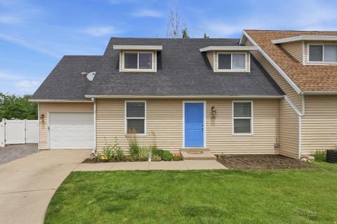 Photo of 999 N 900 W, West Bountiful, UT 84087 (MLS # 2169171)