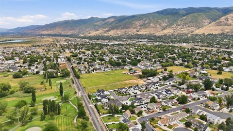 Tiny photo for 999 N 900 W, West Bountiful, UT 84087 (MLS # 2169171)