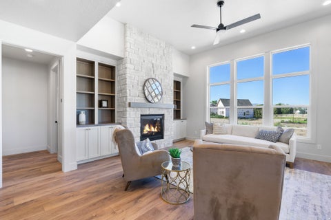 Tiny photo for 1039 N 390 E, American Fork, UT 84003 (MLS # 2184237)