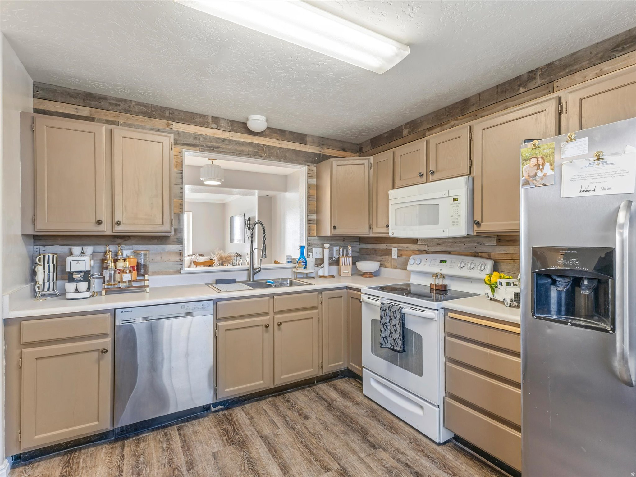 RIDGE - Residential