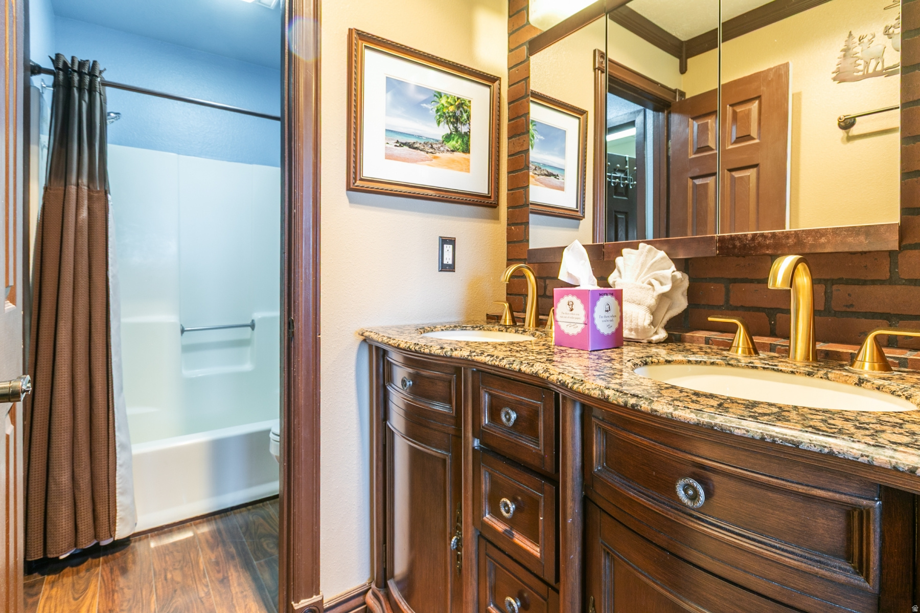 RED PINE CHALETS CONDO - Residential