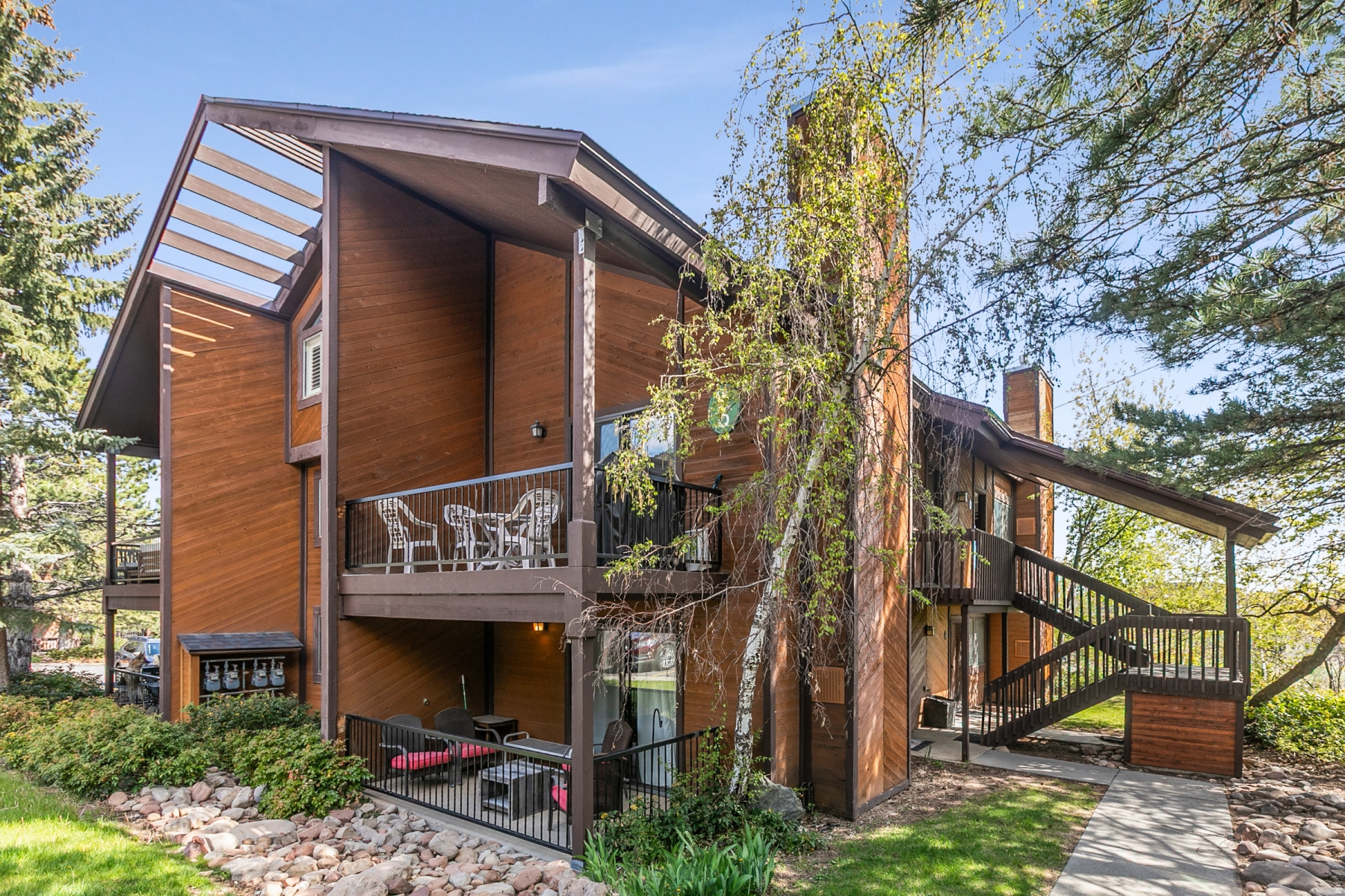 RED PINE CHALETS CONDO - Residential
