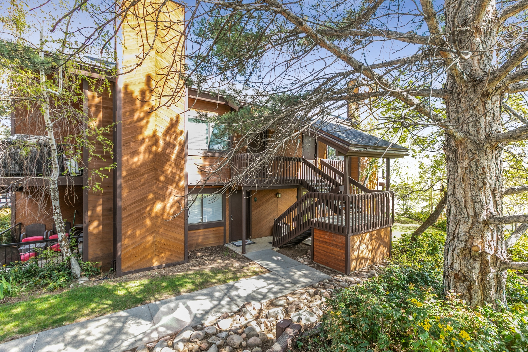 RED PINE CHALETS CONDO - Residential