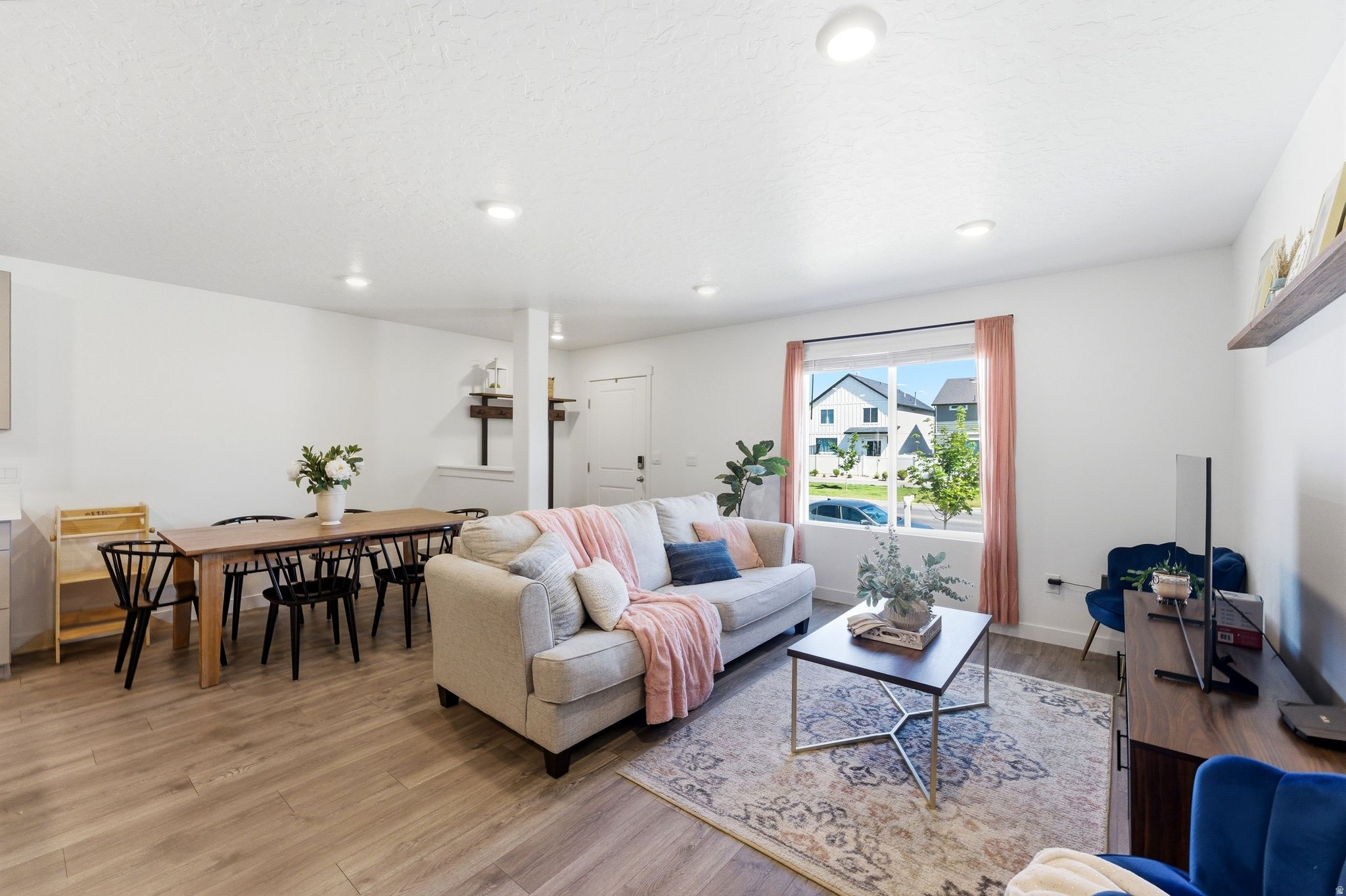 COLD SPRING RANCH - Residential