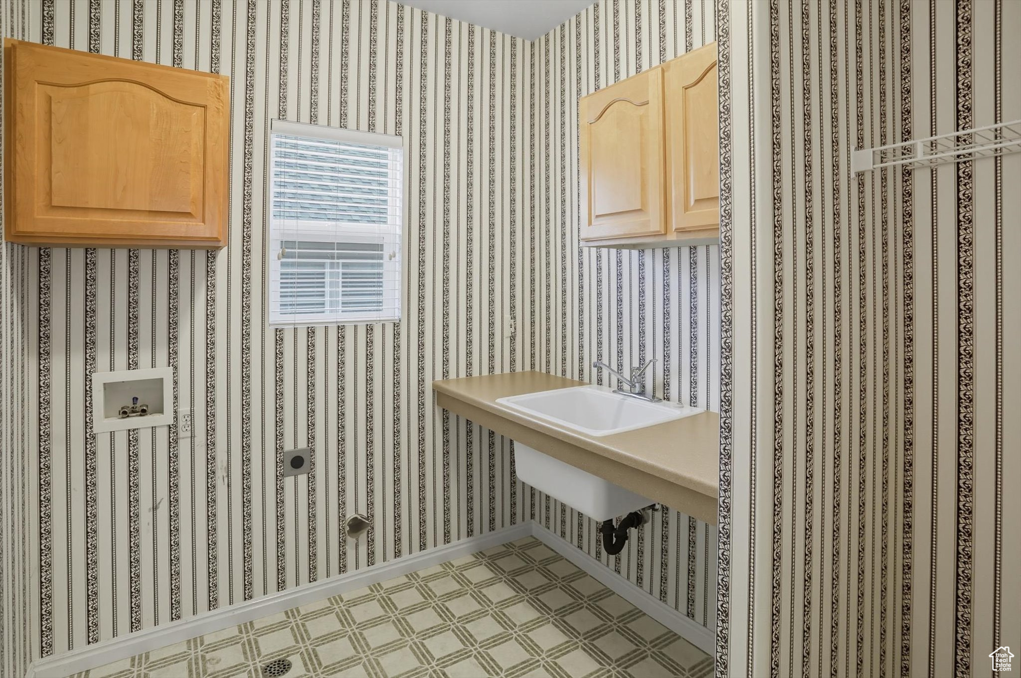 THE CREST - Residential