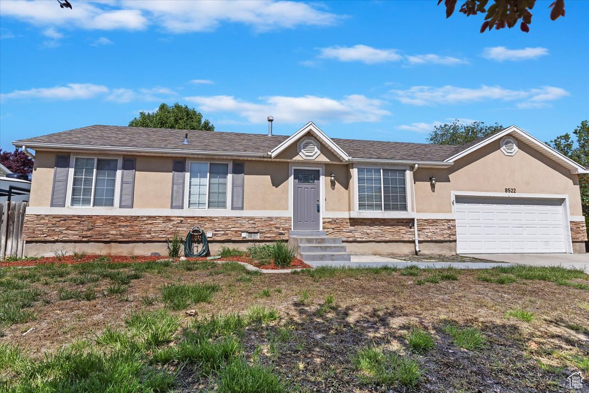 8522 S Kolby Ln, Midvale, Utah image 4