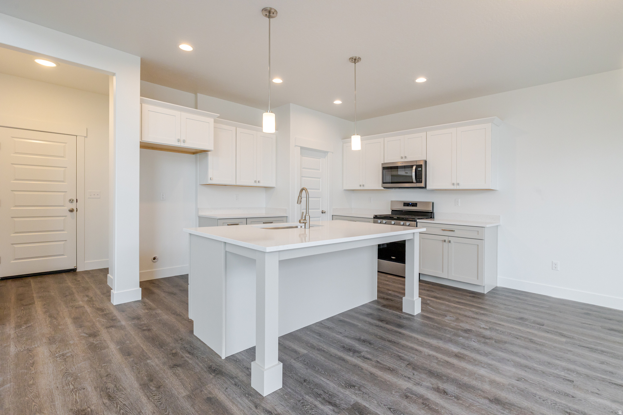 RIVER POINT - Residential