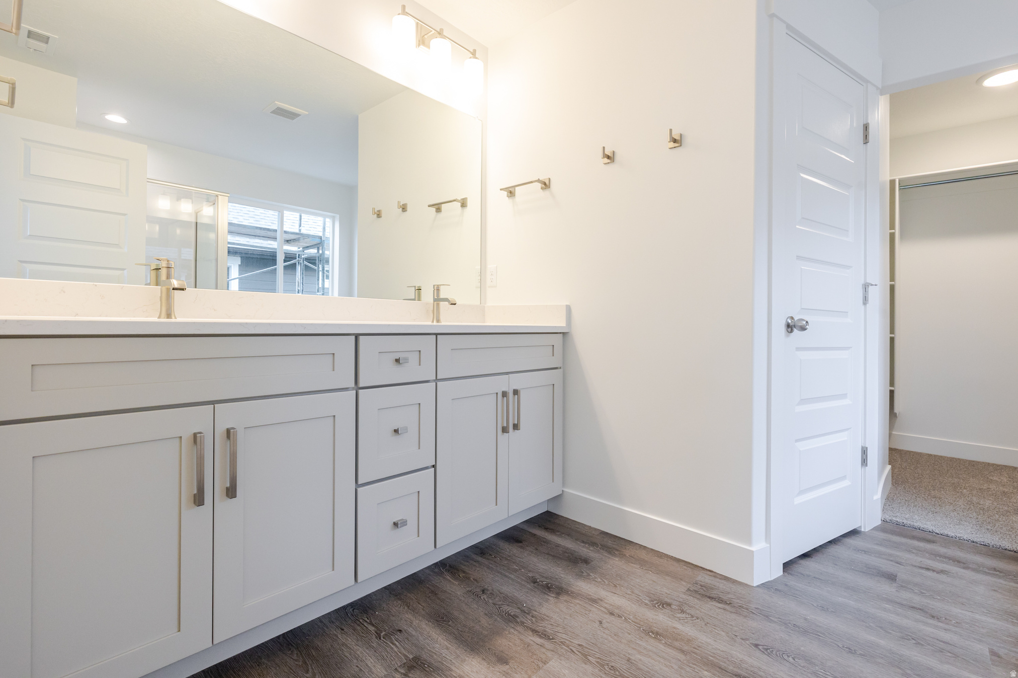 RIVER POINT - Residential