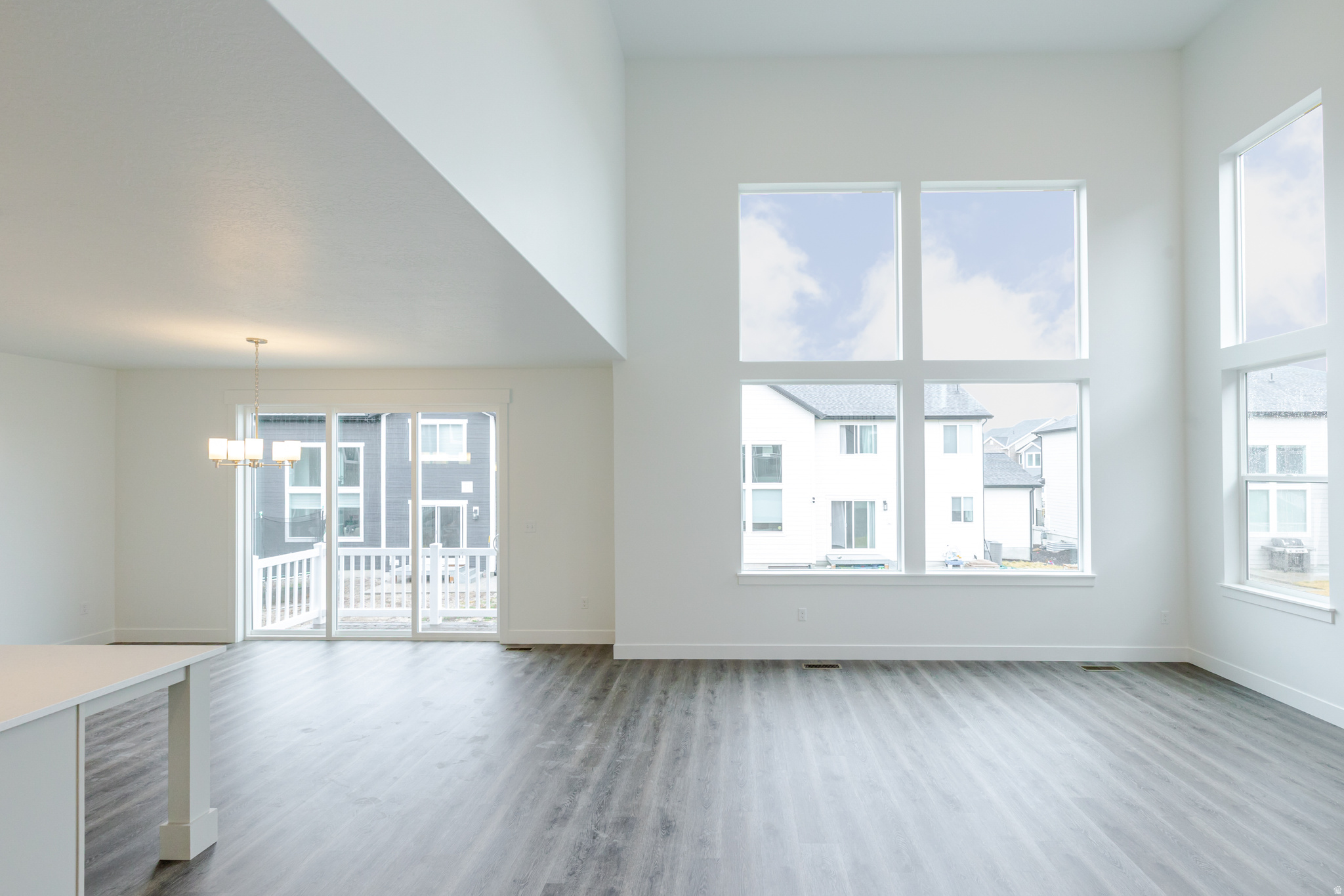 RIVER POINT - Residential