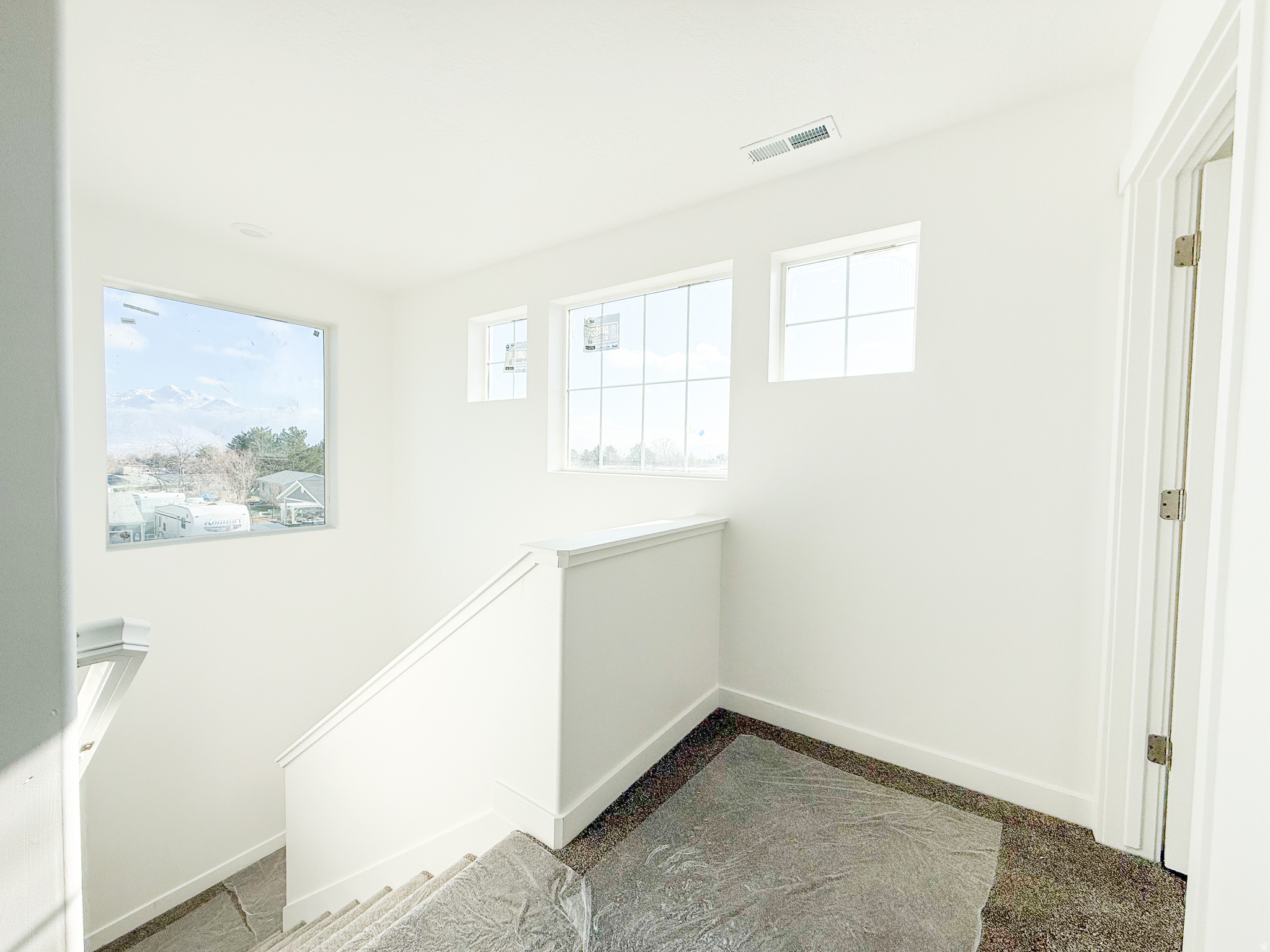 MAGNOLIA WEST - Residential