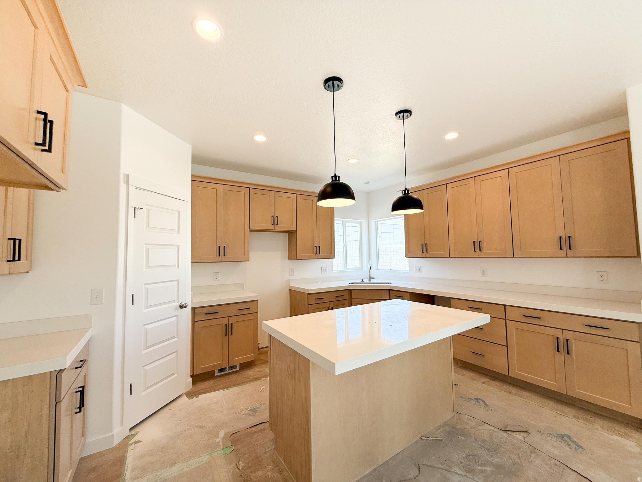 MAGNOLIA WEST - Residential