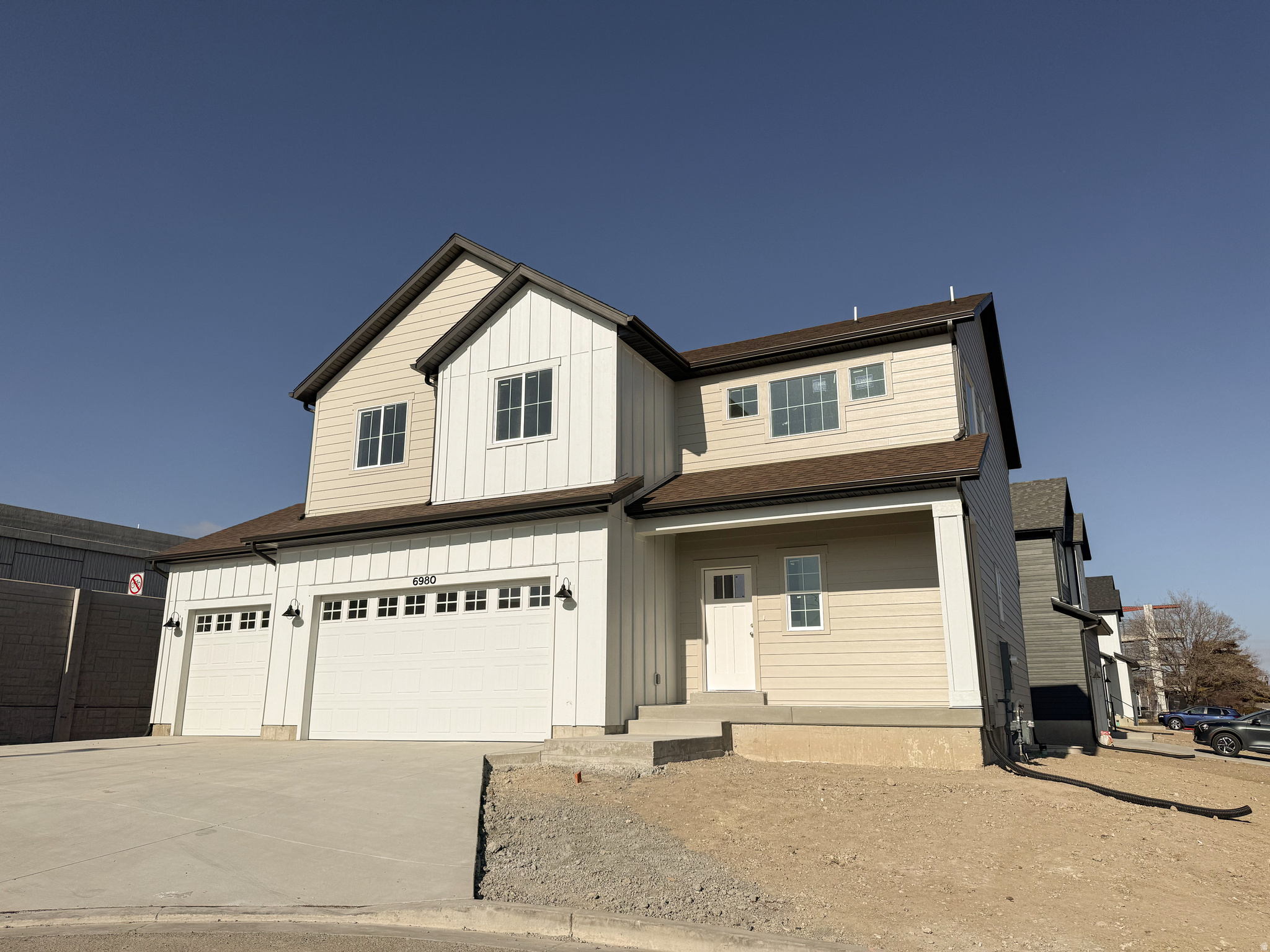 MAGNOLIA WEST - Residential