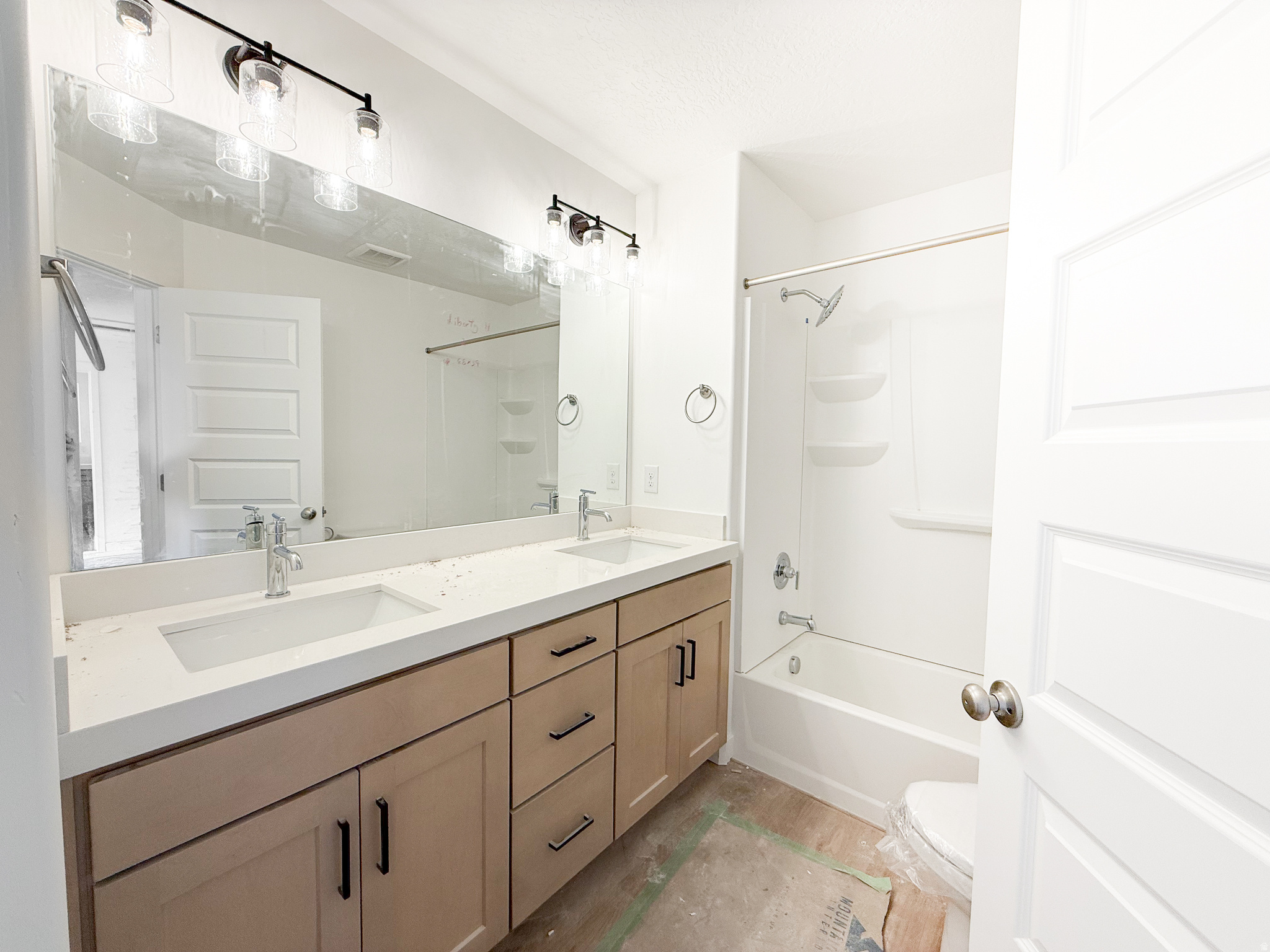 MAGNOLIA WEST - Residential