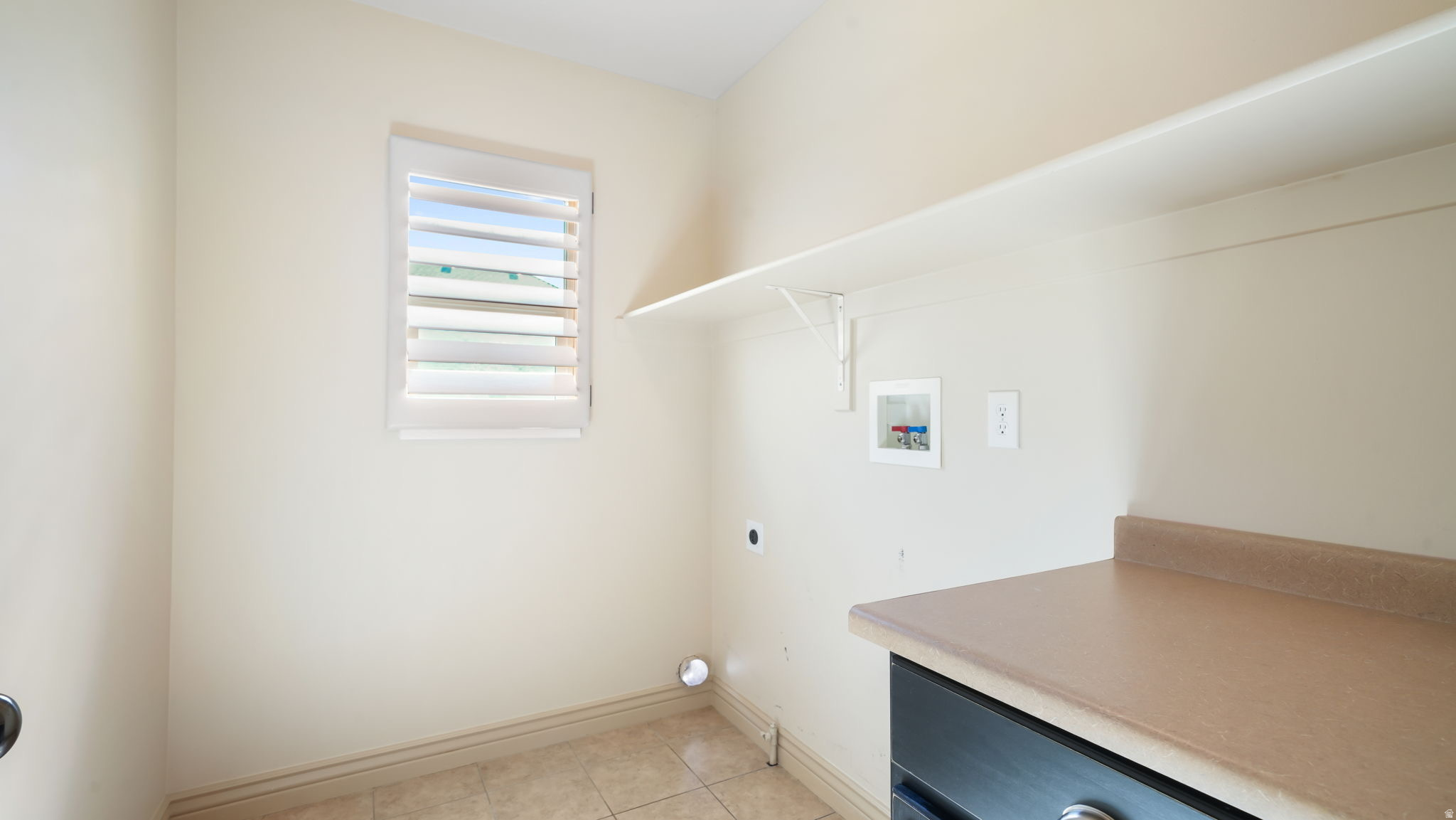 HUNTERS GROVE - Residential