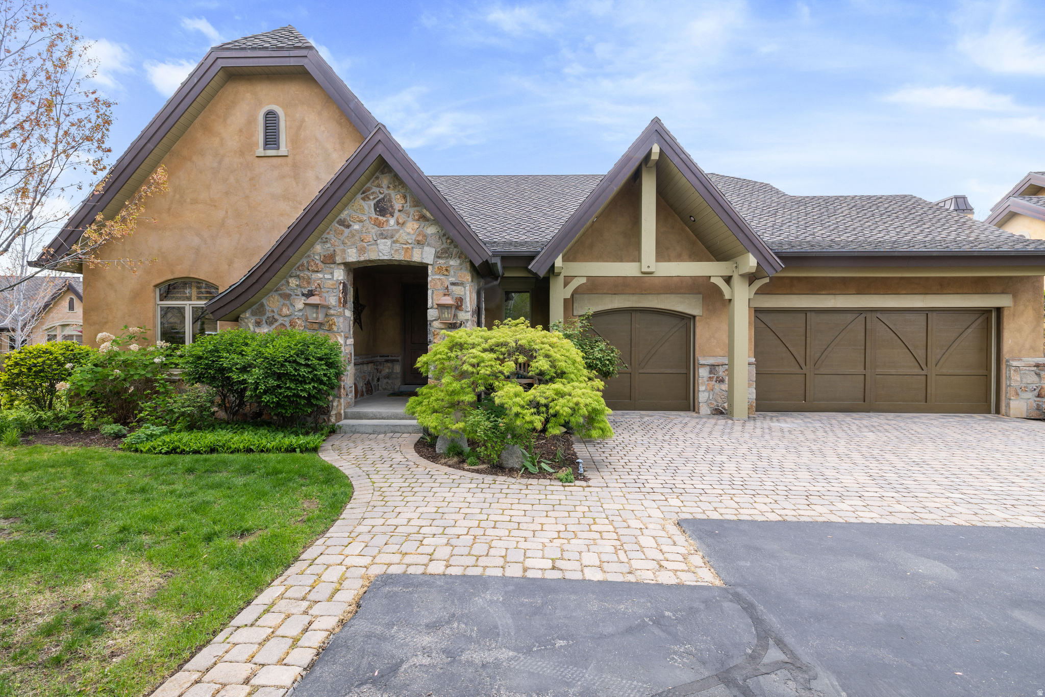 MONTE LUCA - Residential