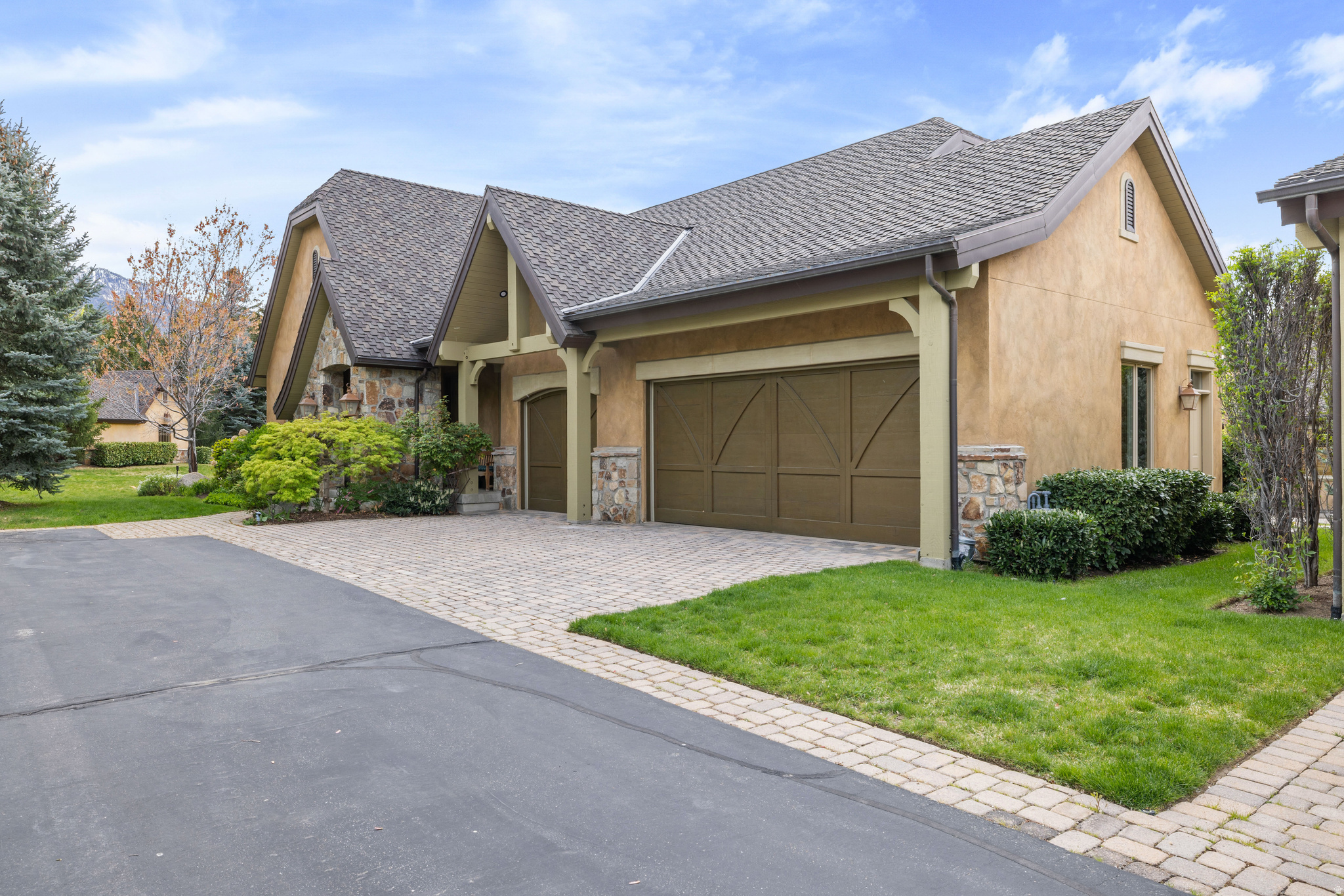 MONTE LUCA - Residential