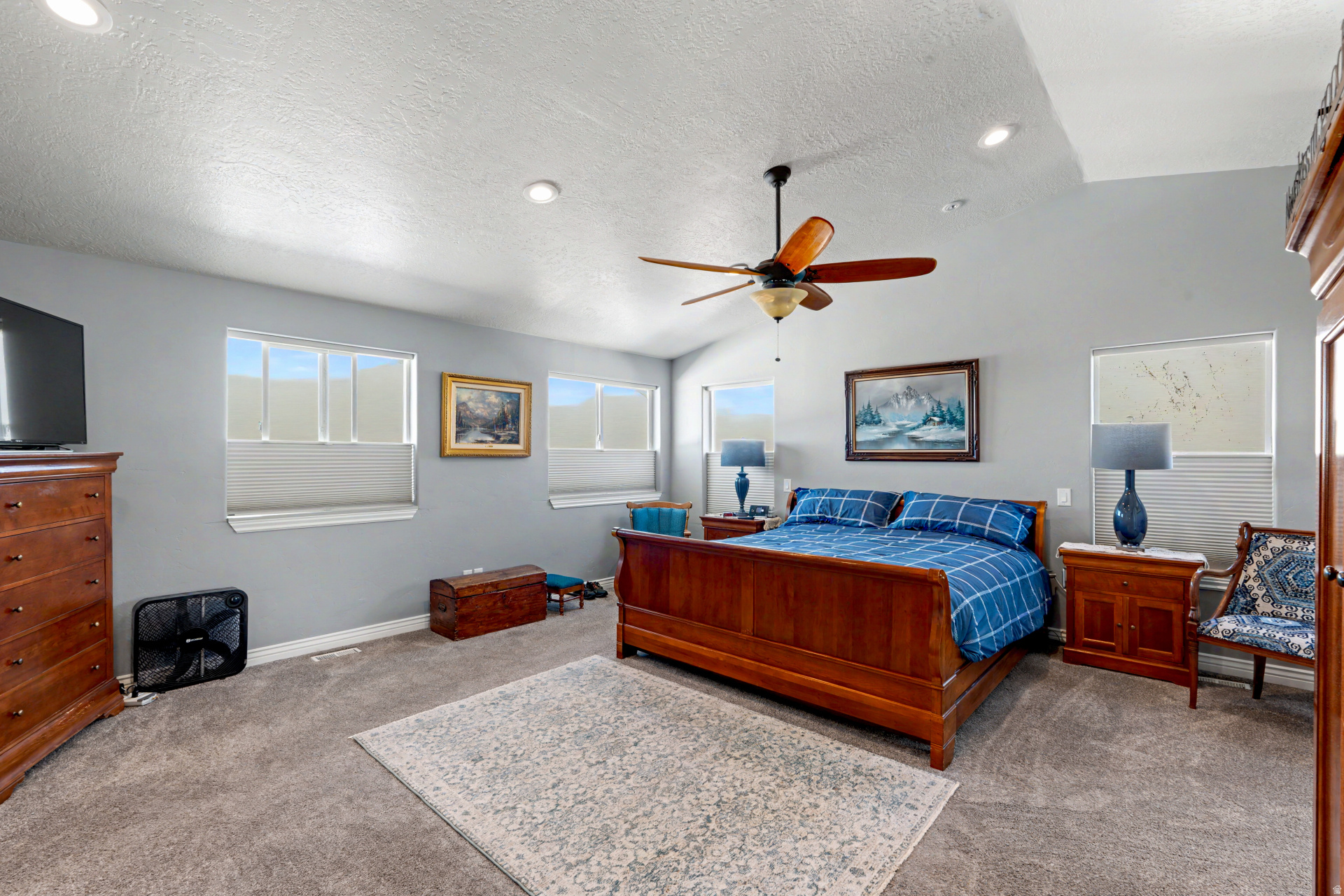 EMERALD HILLS - Residential