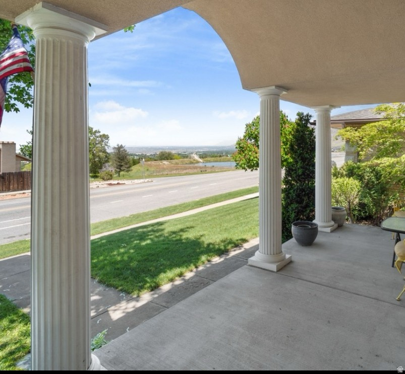 EMERALD HILLS - Residential