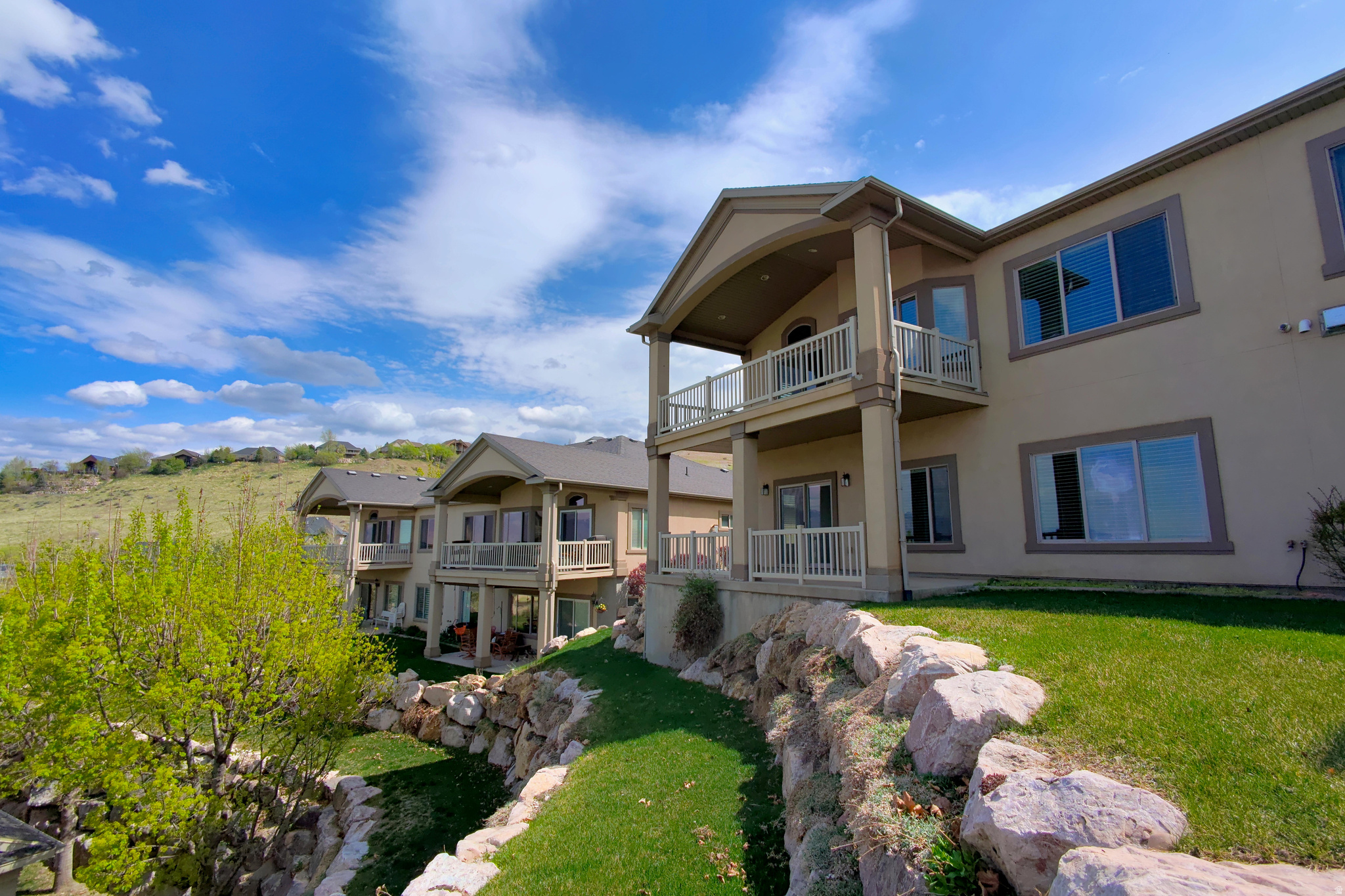 EDGEWOOD ESTATES - Residential Income