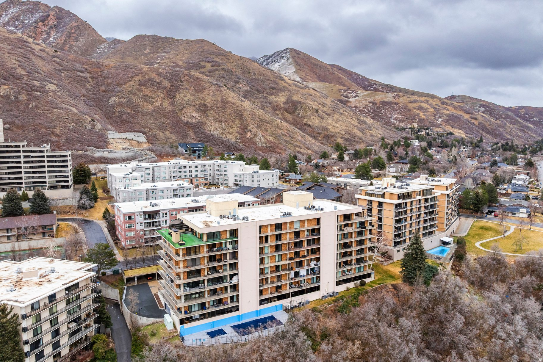 DONNER PLACE - Residential